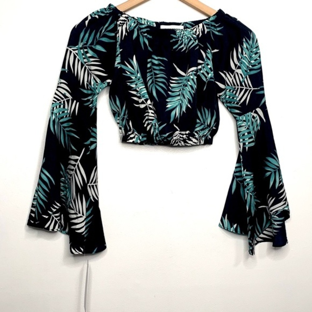 Goodnight Macaroon Off the Shoulder Leaf Crop Top Blouse